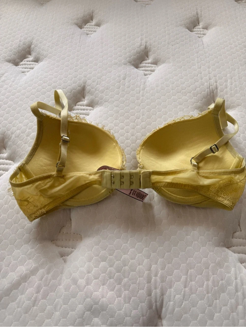 Victoria's Secret Yellow Lace Push-Up Bra